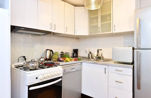 Cihangir Apartment | Bosphorus View Private Terrace Taksim Cihangir Apartment