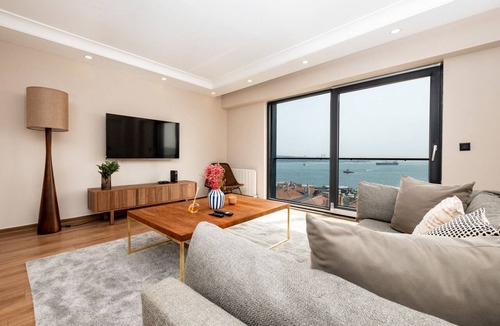 Cihangir Apartment | Bosphorus View with 2 Bedrooms-Elevator-Parking