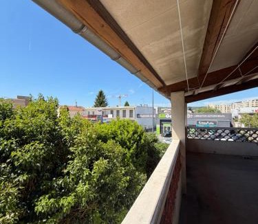 Valence Apartment | Bosquet