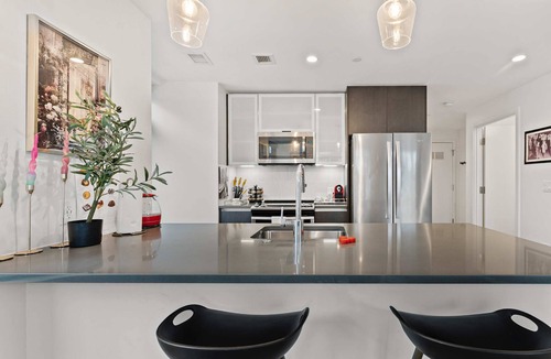 Shawmut Apartment | Boston 2 Bedroom Suite