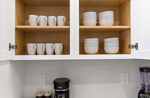 Columbus Park - Andrew Square Apartment | Boston Modern LUX - Subway/Family/Business Ready