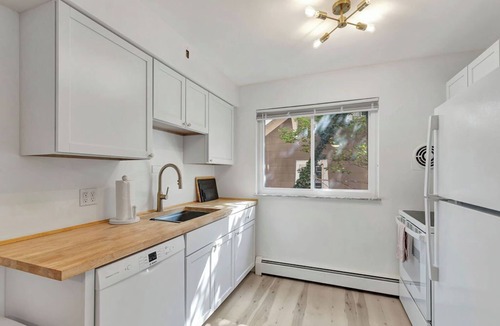 Westwood Apartment | Botanical Beautiful; Pet Friendly; 6 Miles to UCMC. Perfect For Long Term Stays