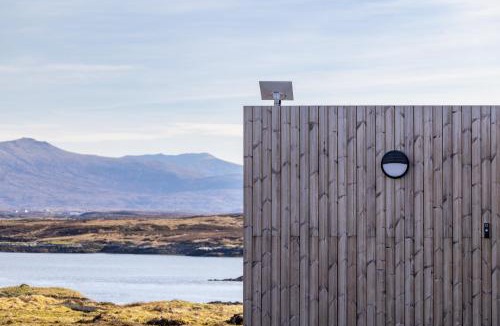 Benbecula House | Bothan By The Bay, Benbecula