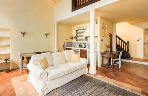Duomo Apartment | "Botticelli","Donatello"&"Dante"apartments by WP Relais in the heart of Florence
