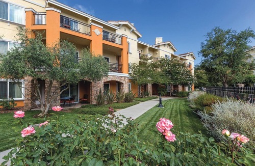 Napa Condo | BOTTLEROCK WEEK! Chic 2-bedroom Condo in the Vino Bello resort in Napa