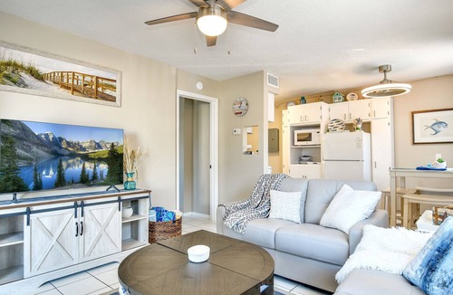 Port Canaveral Condo | Bottom Floor Corner Beach Condo w/Pool - Across Street From Beach