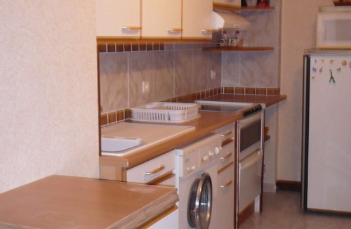 Cassis Apartment | Bougainvillea full center in villa T2 58m2 terrace/garden + private garage