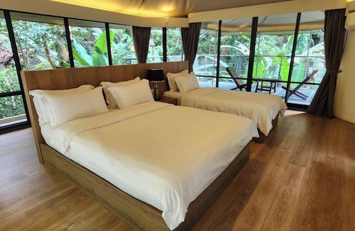 Teluk Bahang Hotel | Boulder Valley