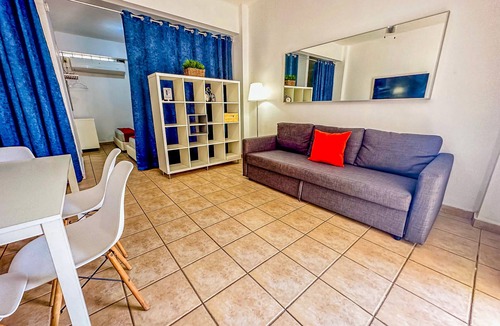 Carcel Apartment | Boulevard 103