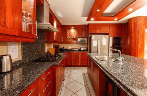 Margate Beach Apartment | Boulevard 14