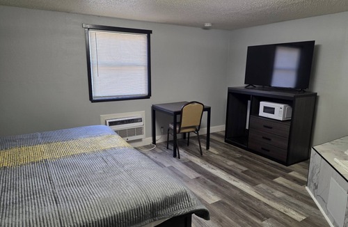 Amherst Hotel | Boulevard Inn