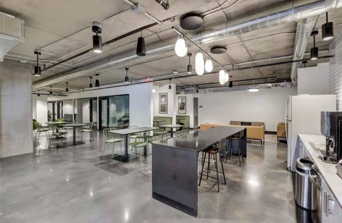 Downtown Phoenix Apartment | Boulevard Stays Highrise STU Sky Pool, Parking, Gym 23