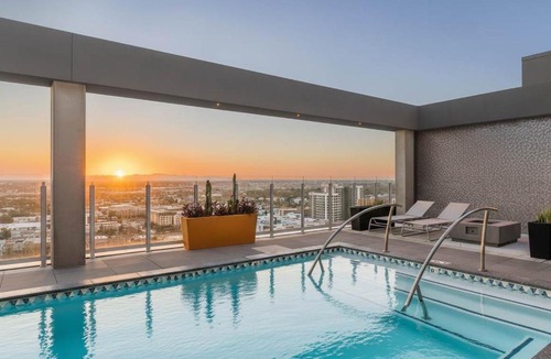 Downtown Phoenix Apartment | Boulevard Stays Highrise STU Sky Pool Parking Gym 26
