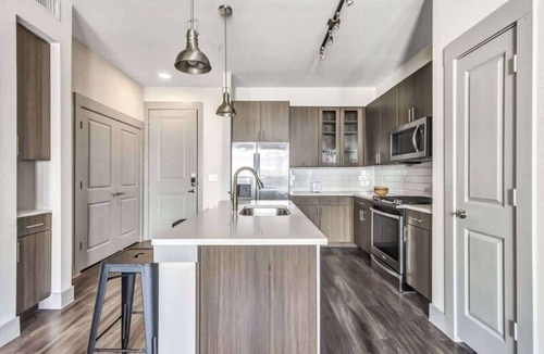 Richardson Apartment | Boulevard Stays - Richardson