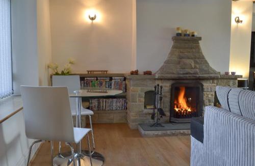 Unstone House | Boundary Cottage