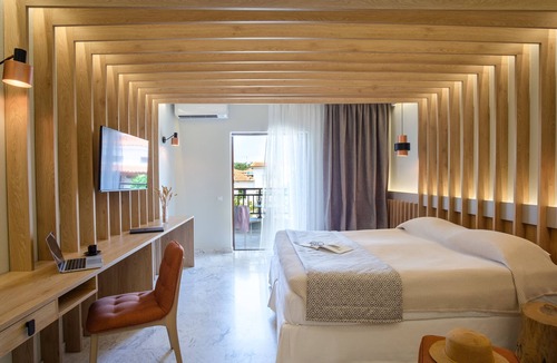 Skiathos Town Hotel | Bourtzi Hotel