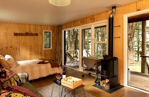 Tiniroto Cabin | Boutique River Cabin for North Island Glamping Retreats