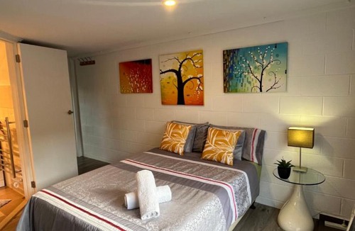 Massey Apartment | Boutique Studio - Private Cozy Oasis