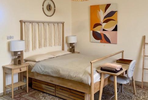 Al Maqta Apartment | Boutique-Style Boho Studio near Yas & Downtown
