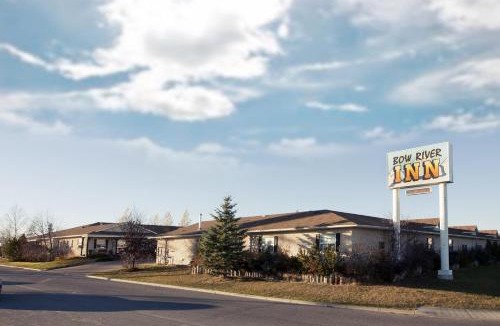 Cochrane Hotel | Bow River Inn
