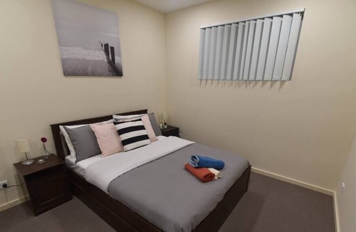 Bowden Apartment | Bowden CBD 2 Bed with Parking WiFi