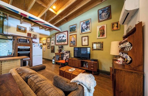 Bowden Cottage | Bowden’s Premier Holiday Retreat – Pet-Friendly, Business-Friendly, and Perfect for Families