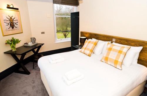 Chorlton-cum-Hardy Hotel | Bowling Green