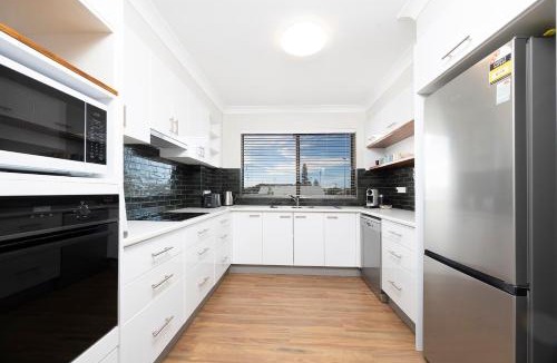 Tuncurry Apartment | Bowling Greens