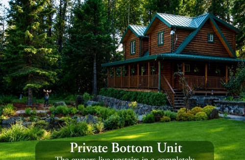 Bear Creek House | Box Canyon Cabins
