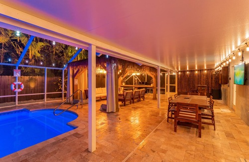 Boynton Beach House | Boynton Beach Renovated House: Safest Area, Screened Pool, Patio, Bar, EVcharger