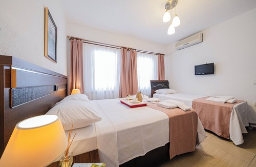 Bozcaada Bed & Breakfast | Bozcaada Albatros Otel