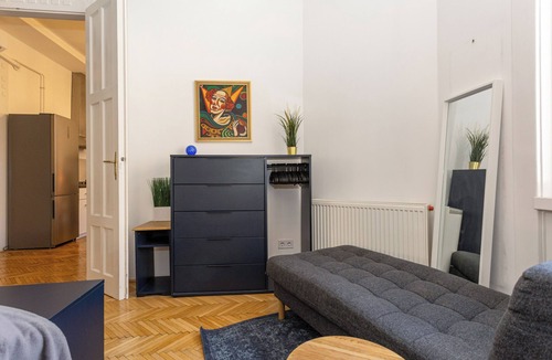 Erzsebetvaros Apartment | BP Sky - Spacious four bedroom in central Budapest