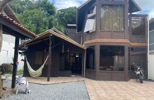 Nova Esperanca House | Cozy Room with Private Bathroom