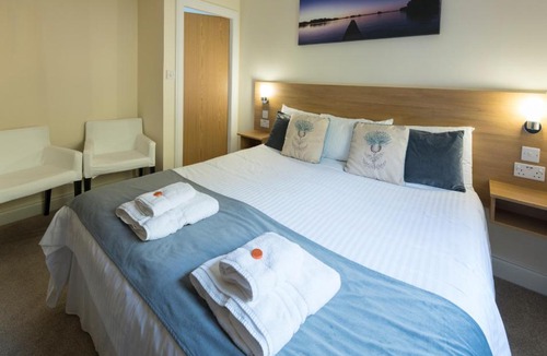 Invermoriston Bed & Breakfast | Bracarina House Bed & Breakfast & Caledonian Studio
