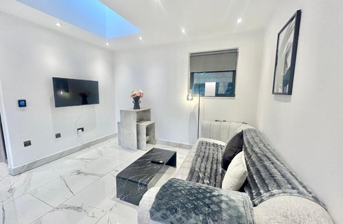 North Greenford Apartment | Bracewell Studios