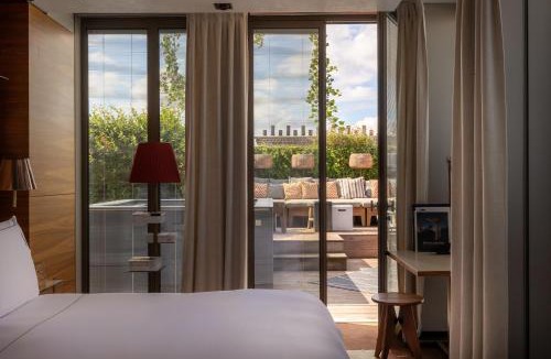 16th Arrondissement Hotel | Brach Paris - Evok Collection