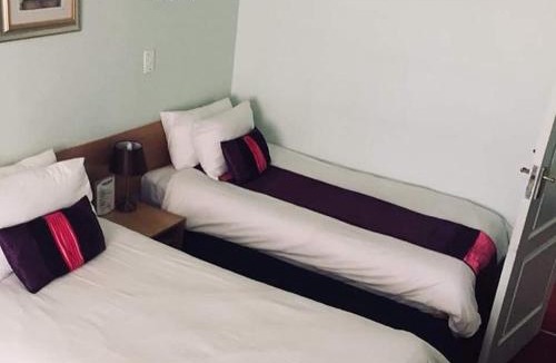 Gaborone Bed & Breakfast | Brackendene Lodge