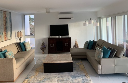 Estate Lovenlund Condo | Brad's Hideaway