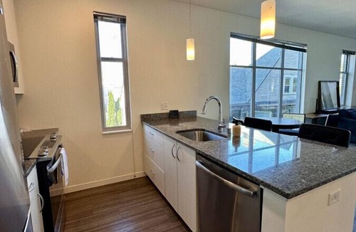 Lower East Side Apartment | Brady St Oasis - Walkable & Quiet Neighborhood + Private Balcony | Sleeps 5