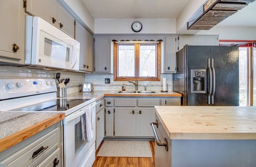 Brainerd Cabin | Brainerd Cabin: Waterfront Fire Pit + Lake Access!