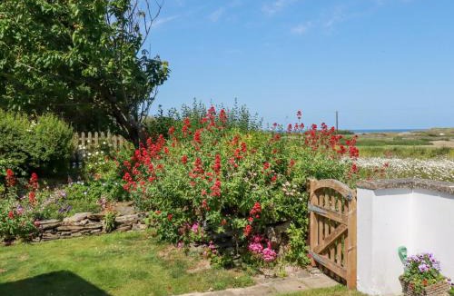 Gwithian House | Bramble Cottage