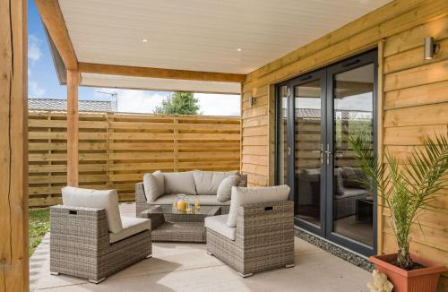 Kington House | Bramley Lodge - Uk38384