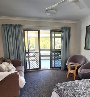 Bramston Beach Hotel | Bramston beach resort