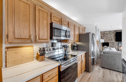 Dillon Condo | Brand New 2Bd/2Ba Condo-Hot Tub Access