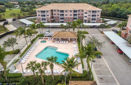 Majestic Palms Apartment | Brand New, 3 Bedrooms, 4 Miles From Famous Beaches
