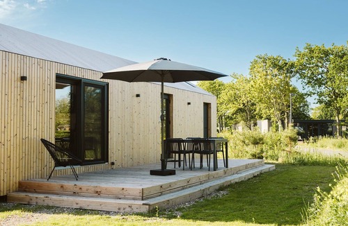Ouddorp Ski Chalet | Brand new accommodation: made from the right stuff!