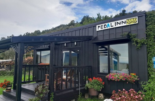 Hari Hari Cabin | Brand new accomodation for two.