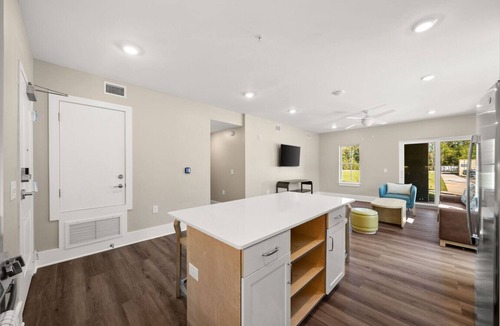 West Panama City Beach Condo | Brand-New Condo w/Zero-Entry Pool, Pickleball & More!