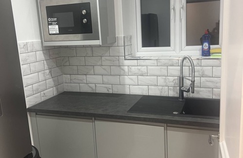 West Thurrock Apartment | Brand New cosy 2 bedroom apartment with early check in and late check out