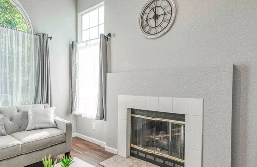 Clovis House | Brand New Everything! Clovis Charmer